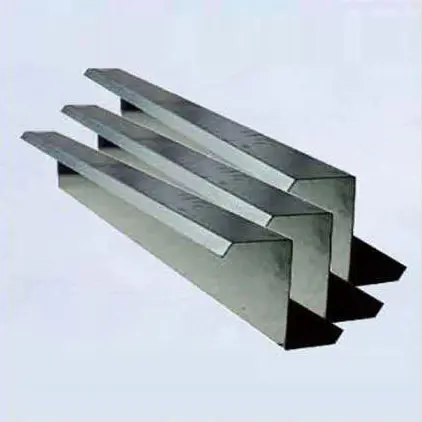 C / z de type acier Purlin